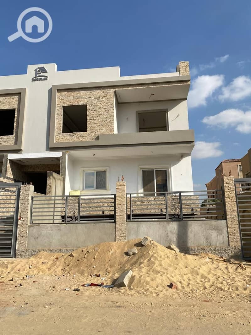 3 2c810ad5-68d5-4aa4-b409-c974517beb1b. jpg