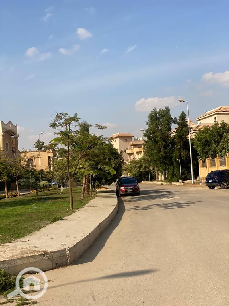 13 64098ae8-68c1-4e39-b062-77a1f7394ee7. jpg