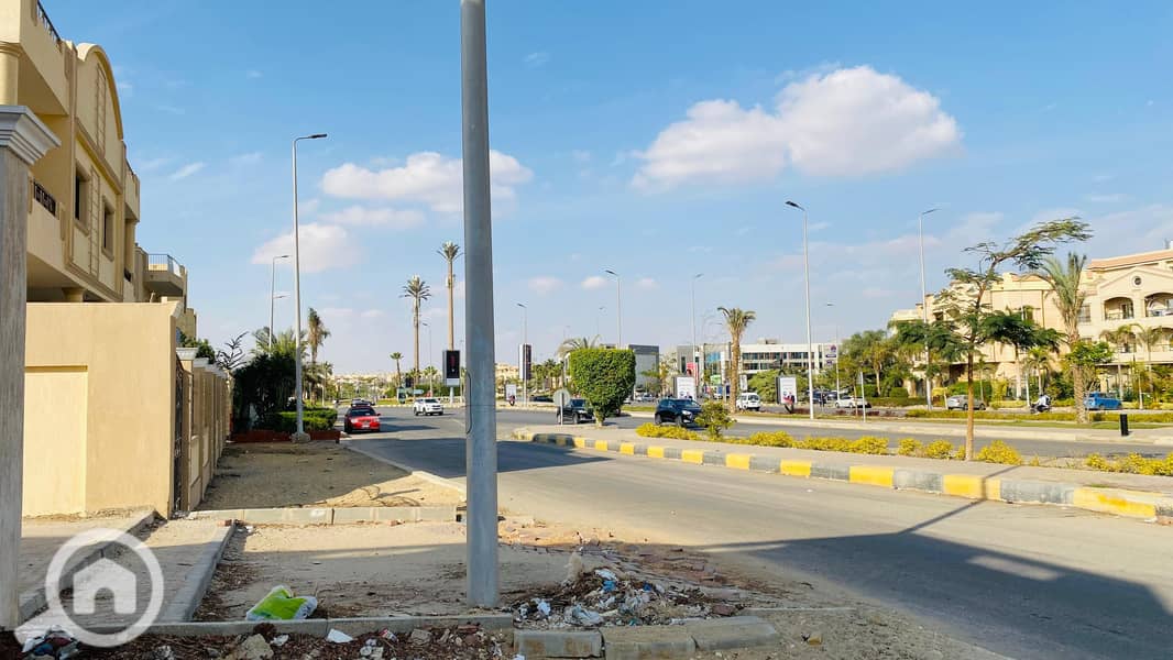 18 cf7e941b-fbf3-4c60-b9fb-a026ceea8f22. jpg