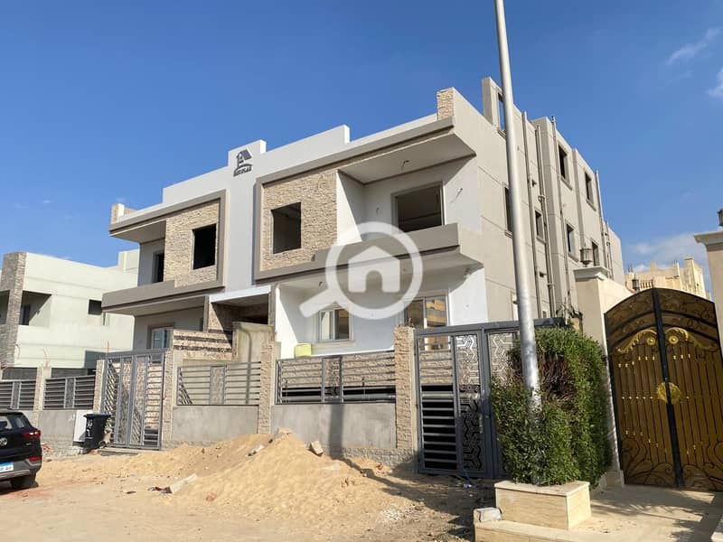 20 ec54b6b9-0627-46cc-af08-84d46b327f4a. jpg