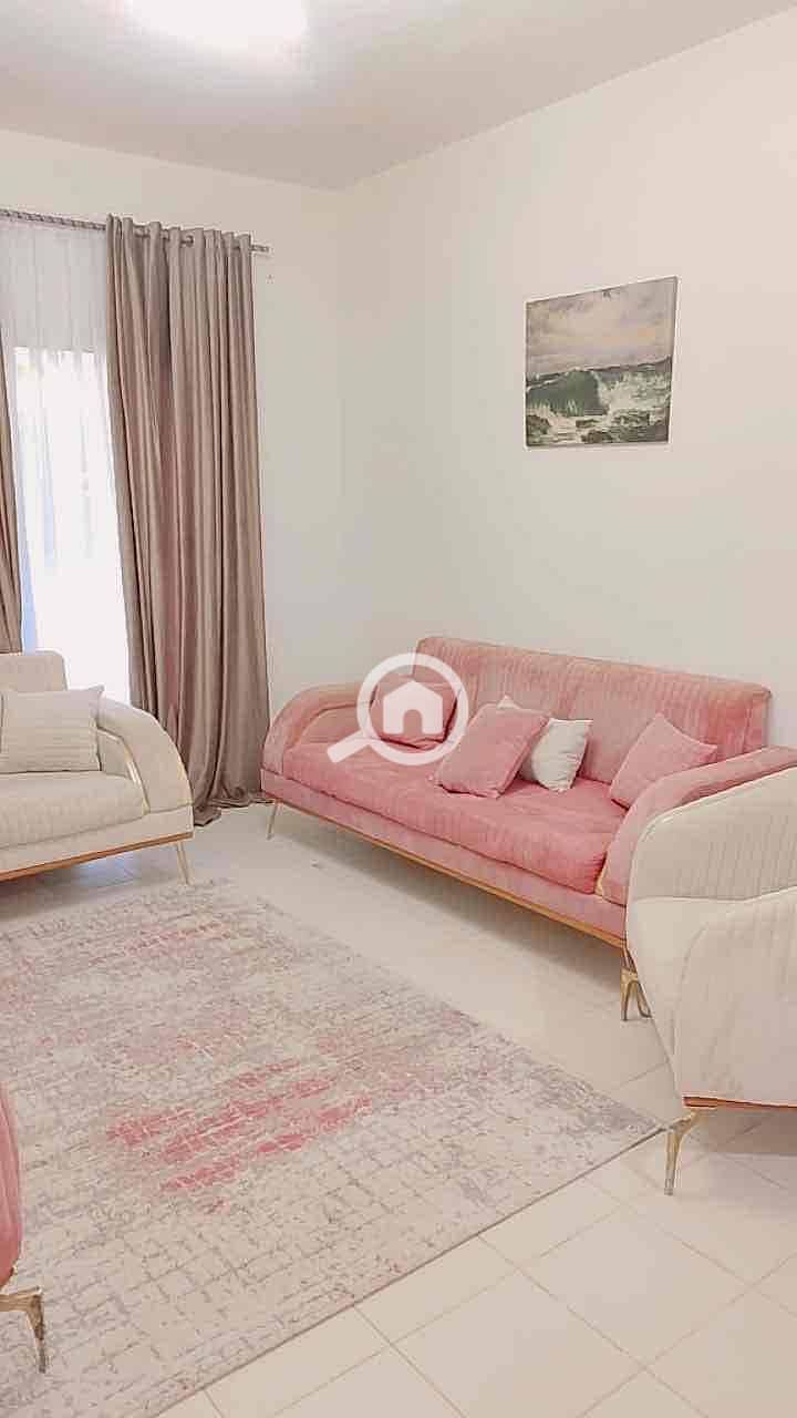 2 eb1d73c1-9419-42aa-8f65-2d55eb745c1c. jpg