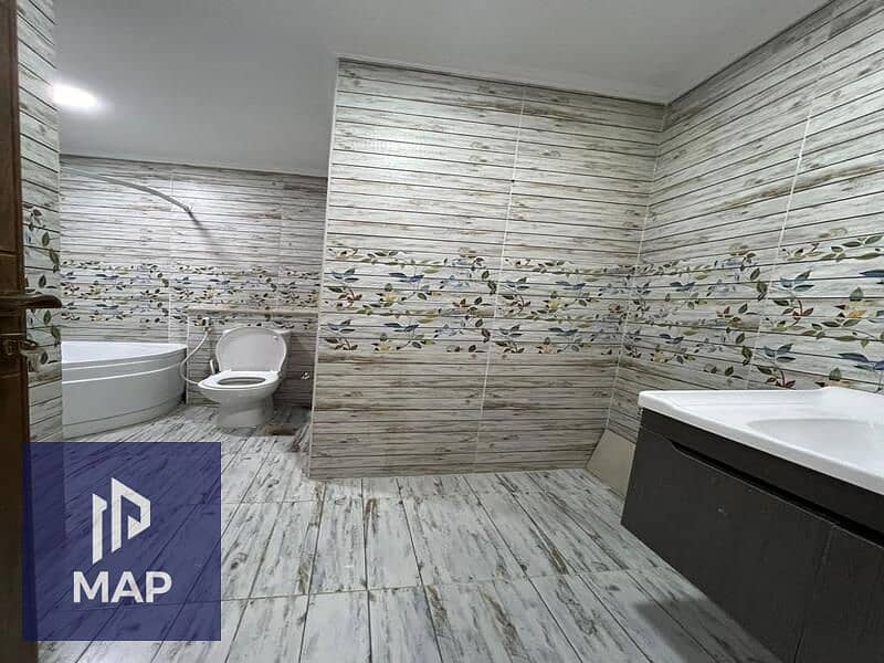 8 WhatsApp Image 2024-11-14 at 5.58. 47 PM (1). jpeg