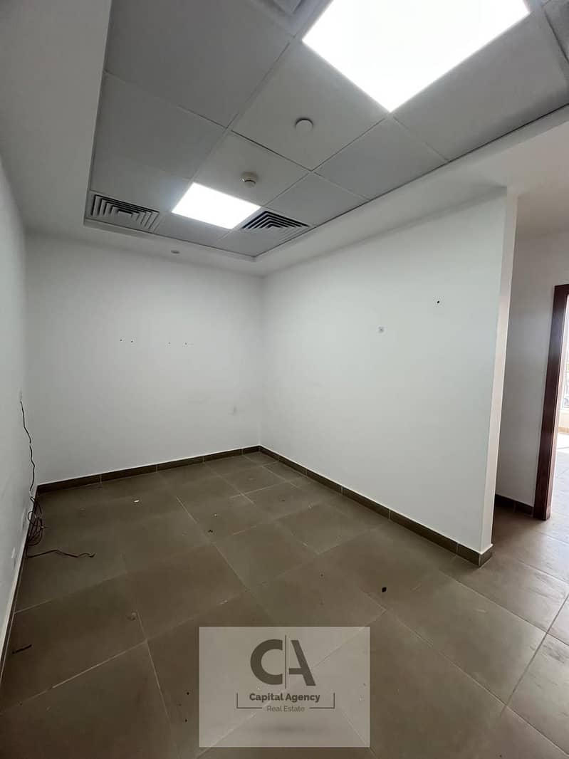 4 WhatsApp Image 2025-11-17 at 5.01. 24 PM (2). jpeg