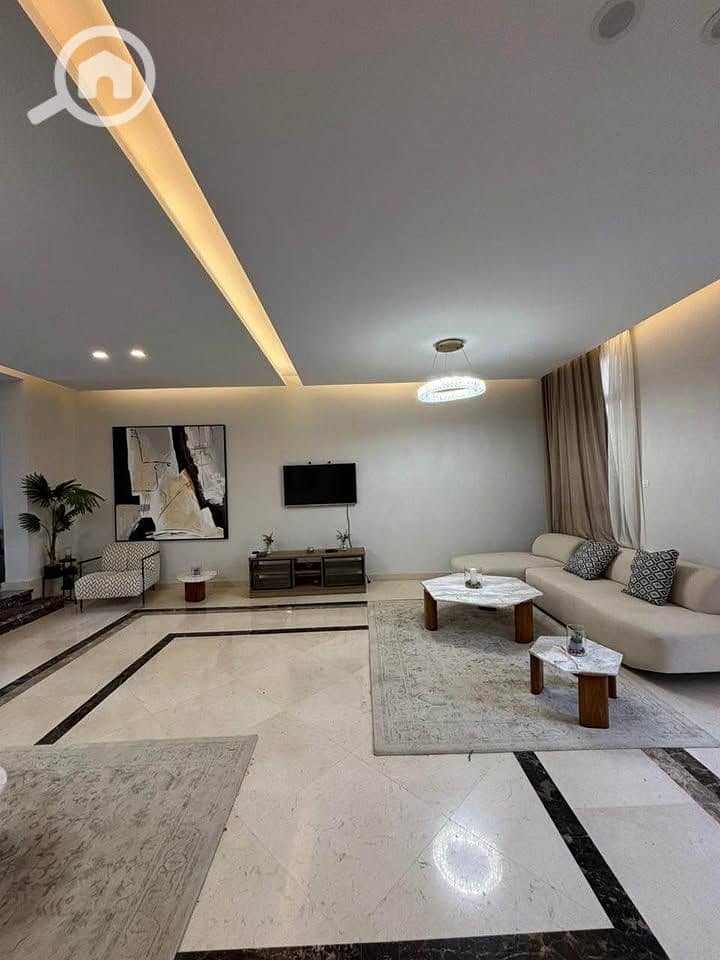 7 598131910_905970965423941_8610525991995430121_n. jpg