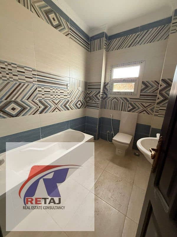 10 WhatsApp Image 2025-12-08 at 4.30. 25 PM. jpg