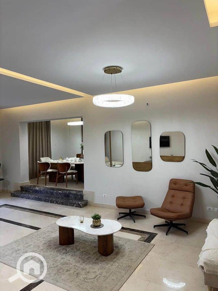 6 598142676_2065479537539100_6292129835308810491_n. jpg