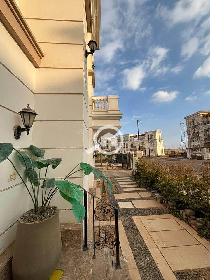 9 598649683_2271108153372915_7331618331696449335_n. jpg