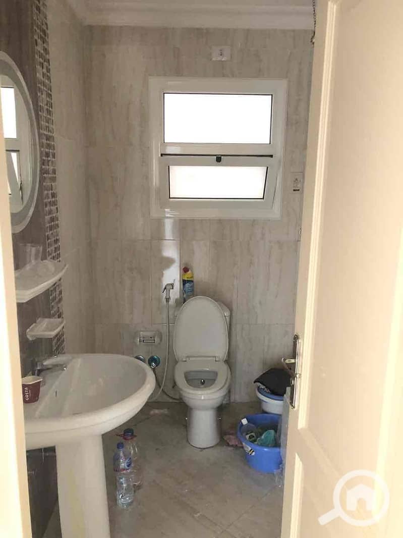 8 0a1c8416-aec7-4f95-88d6-4dcfa7a8a953. jpg