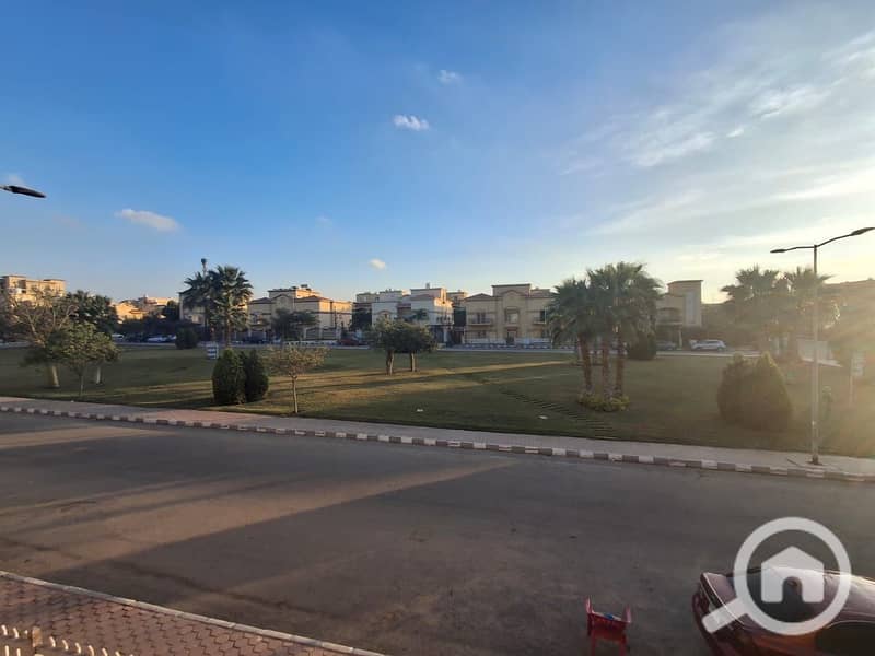 10 f69e204a-2baf-4450-992a-4ae18970d87f. jpeg