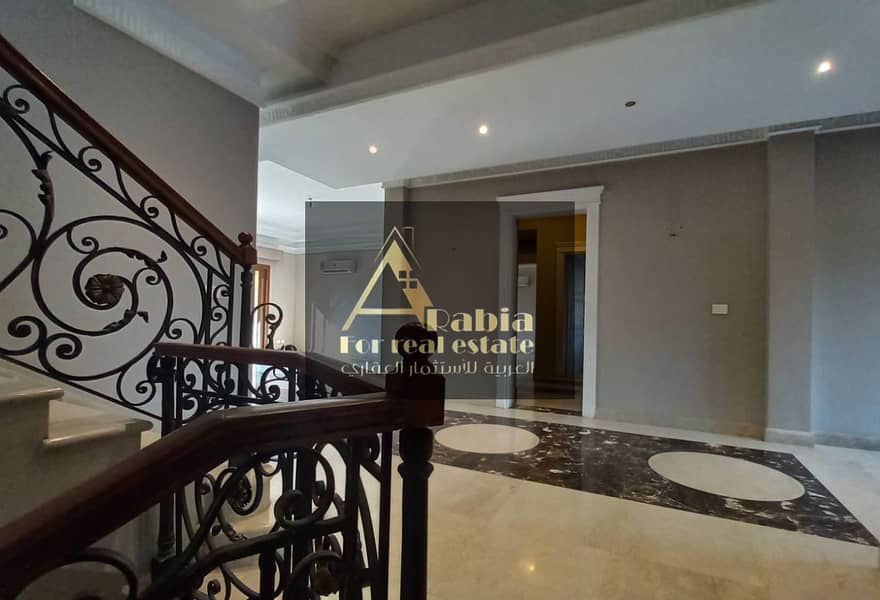 12 16f5162b-da88-4000-924b-d40cec5ec3db. jpg