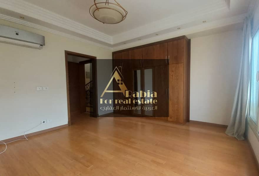 8 f5cc3922-a89a-4a37-a054-44affa3715dc. jpg