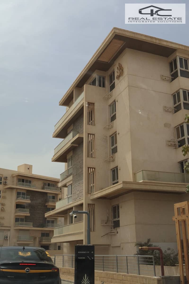 4 WhatsApp Image 2025-11-07 at 00.11. 42 (1). jpeg