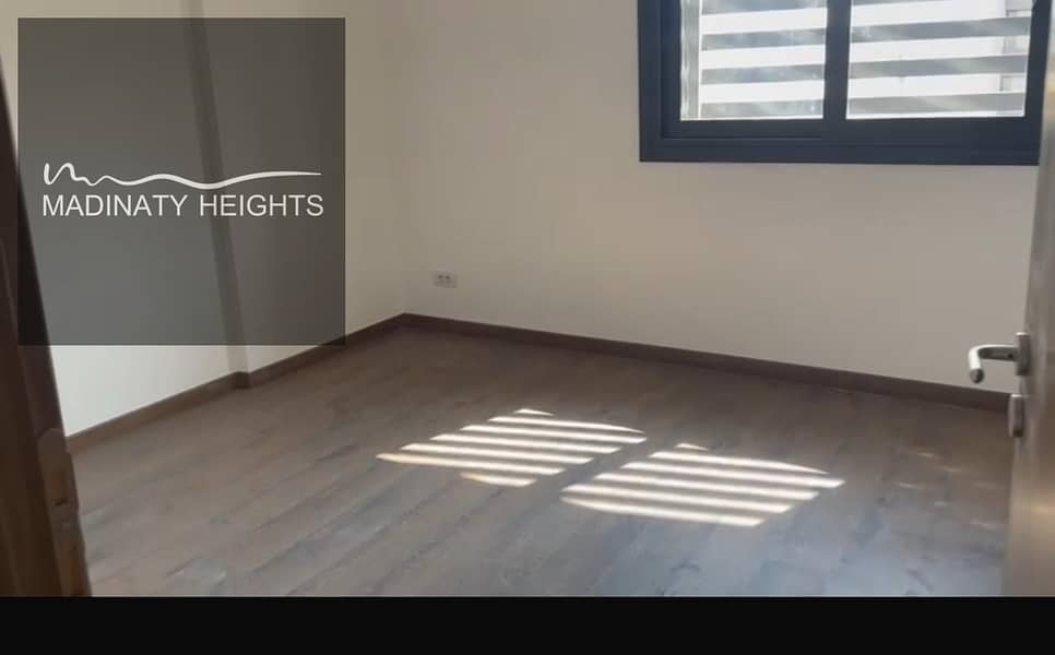 12 WhatsApp Image 2025-12-10 at 16.34. 09_c3218676. jpg