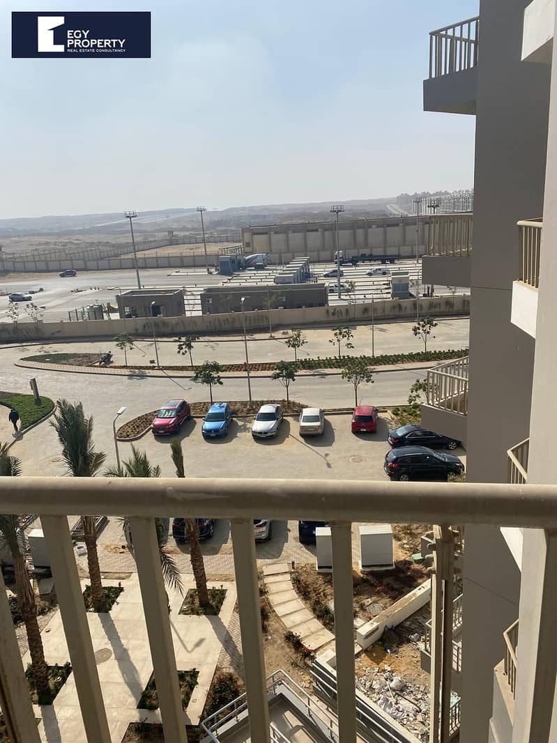 2 _files_646ecb56-4562-4ac0-b49f-a362f67836ea. jpeg