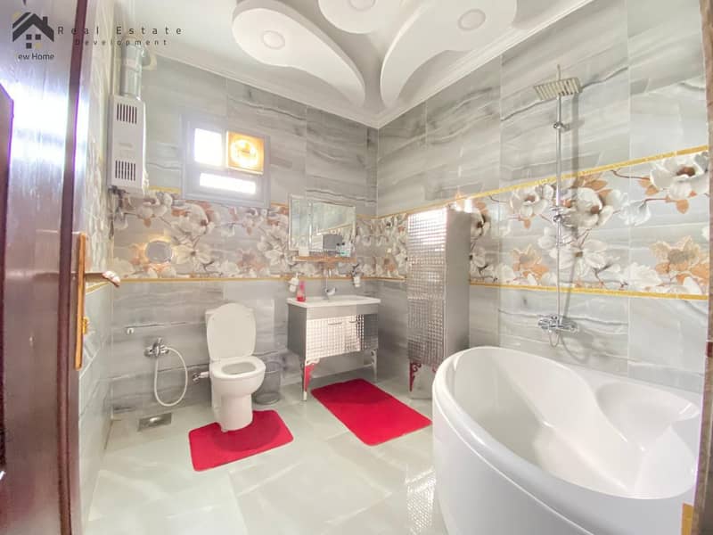 9 WhatsApp Image 2025-10-11 at 19.46. 13_9b13798e. jpg