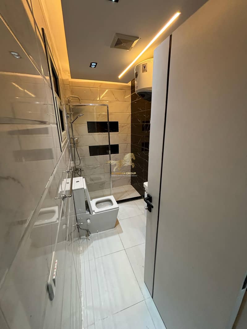 10 WhatsApp Image 2025-09-04 at 17.40. 08_fe4470d6. jpg