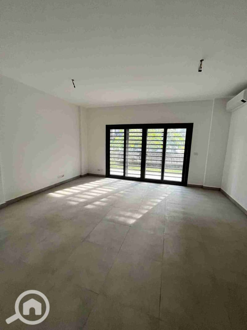 4 FB_IMG_1765375036367. jpg