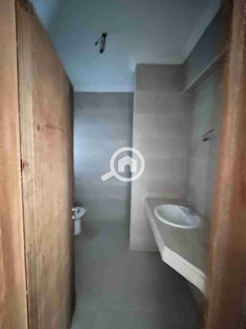 6 FB_IMG_1765375032450. jpg