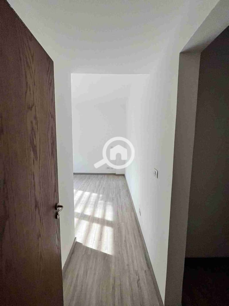 11 FB_IMG_1765375024238. jpg