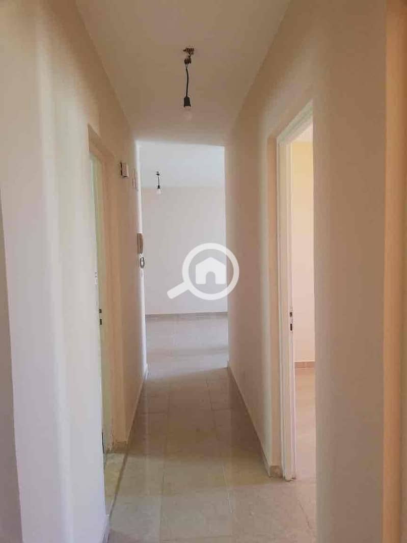 4 8555f77e-7dde-4770-b4cb-bc25b525d2fa. jpg