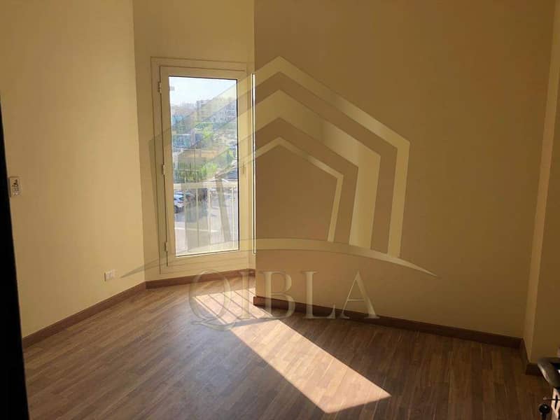 6 WhatsApp Image 2025-12-10 at 9.53. 18 PM (1). jpeg