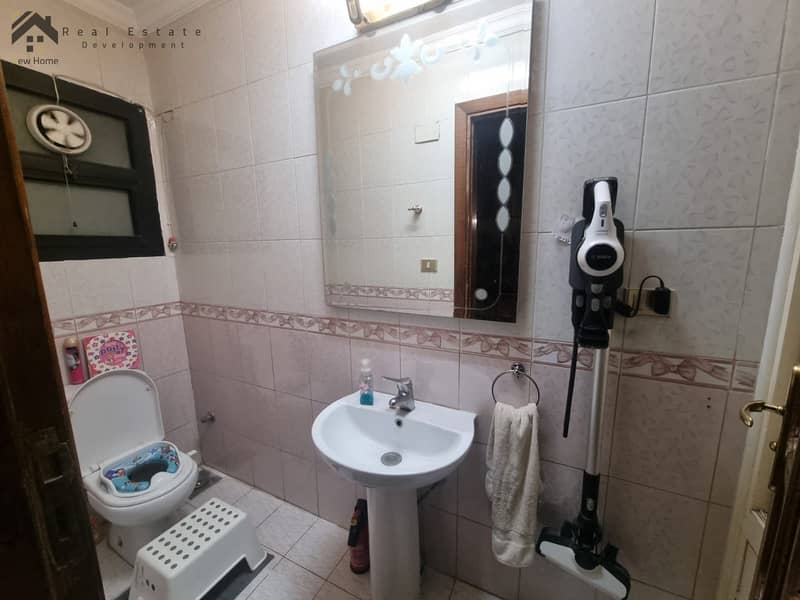 12 WhatsApp Image 2025-12-10 at 12.33. 57_03a42e48. jpg