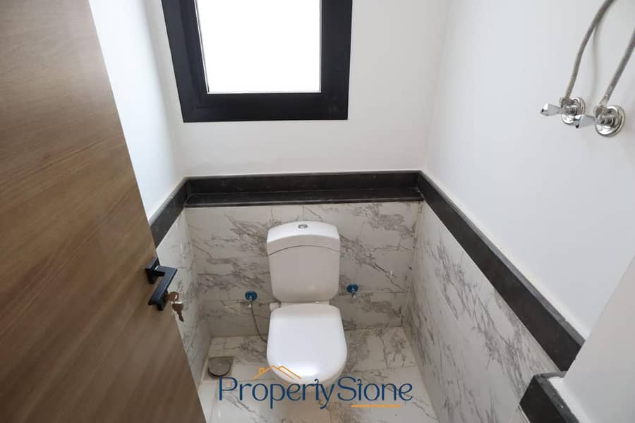 21 WhatsApp Image 2025-12-10 at 9.22. 09 PM (1). jpeg