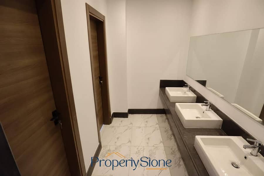 23 WhatsApp Image 2025-12-10 at 9.22. 09 PM. jpeg