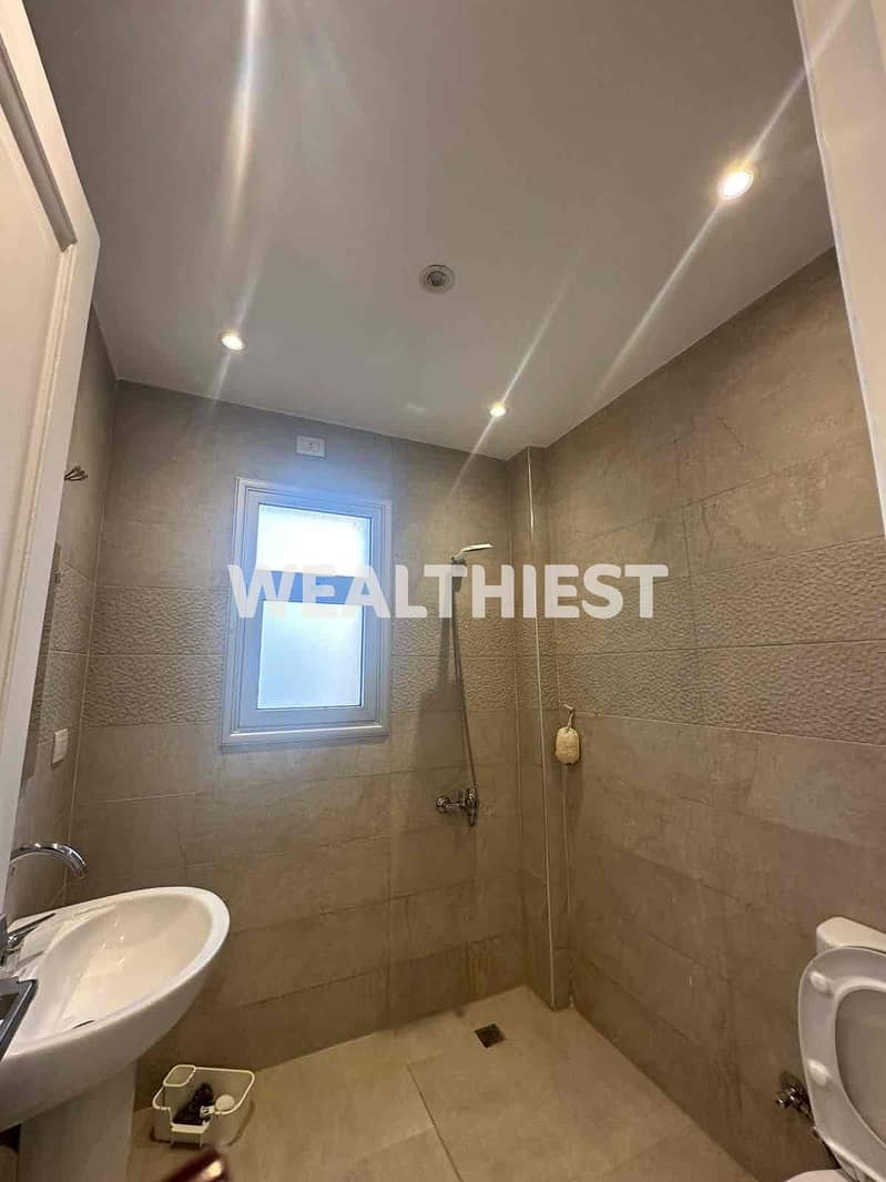 12 152f21df-48e6-4005-9f00-76e58d8d875f. jpg