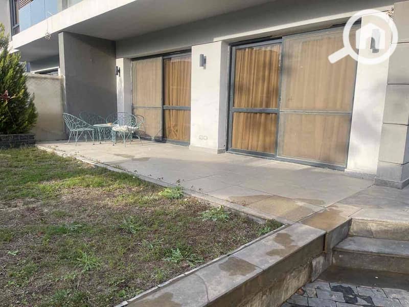 2 29a361e9-f3dd-4b24-9ff1-357b81c25024. jpg