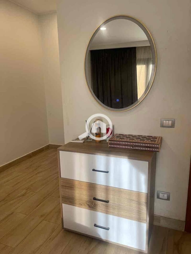 16 25f8d9c1-8813-4f8d-a9dd-f7ee727cc845. jpg