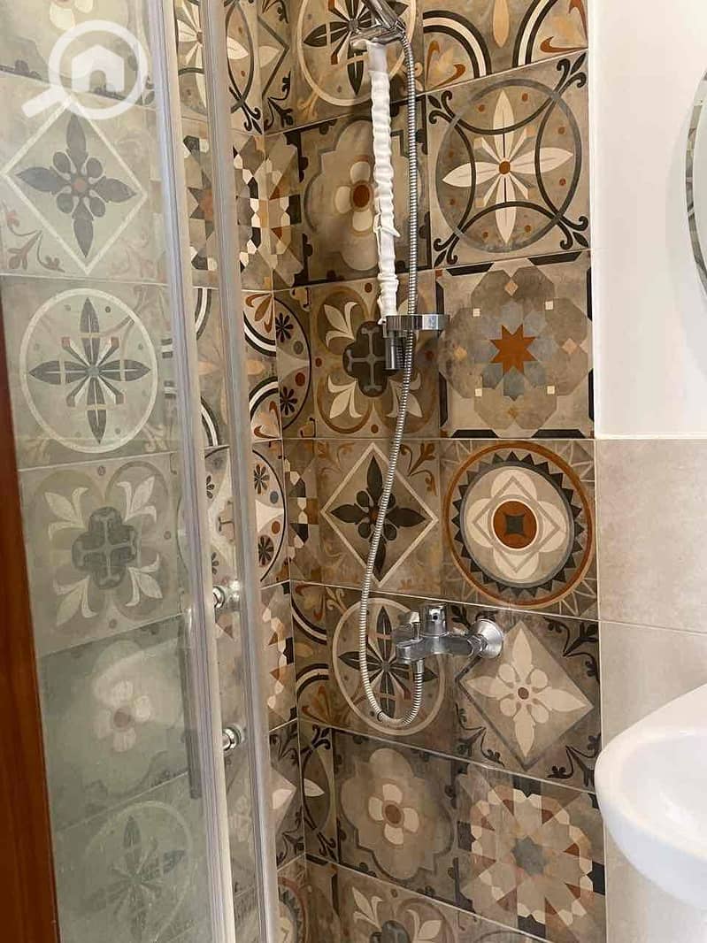 23 5f582fd9-4ddf-4b7b-bd58-c1cf0249b872. jpg