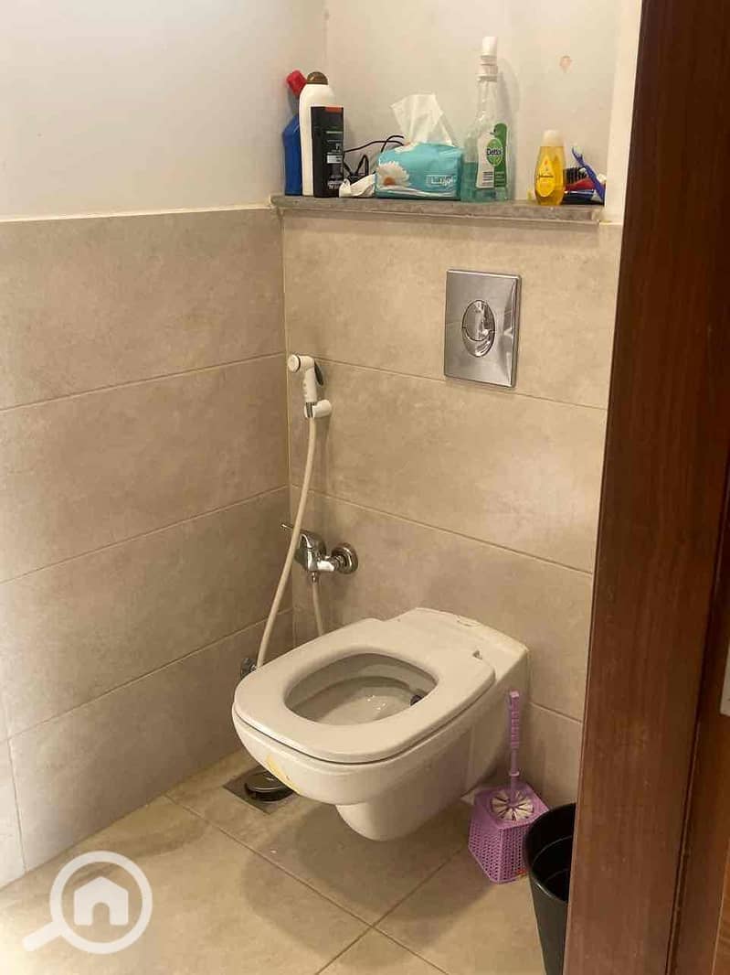 24 118fbb13-95cf-442e-90a5-4b570eea1570. jpg