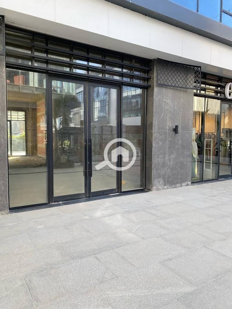 2 photo_2025-09-25_19-27-43. jpg