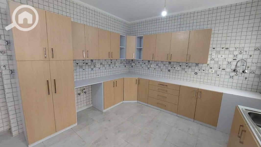 2 31d27554-0d2e-495d-9d84-ae1ebf51d5b8. jpg