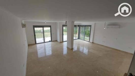 توين هاوس 5 غرف نوم للايجار في 6 أكتوبر، الجيزة - 0d1def54-ddba-4b2e-be66-2b5161dfef00. jpg