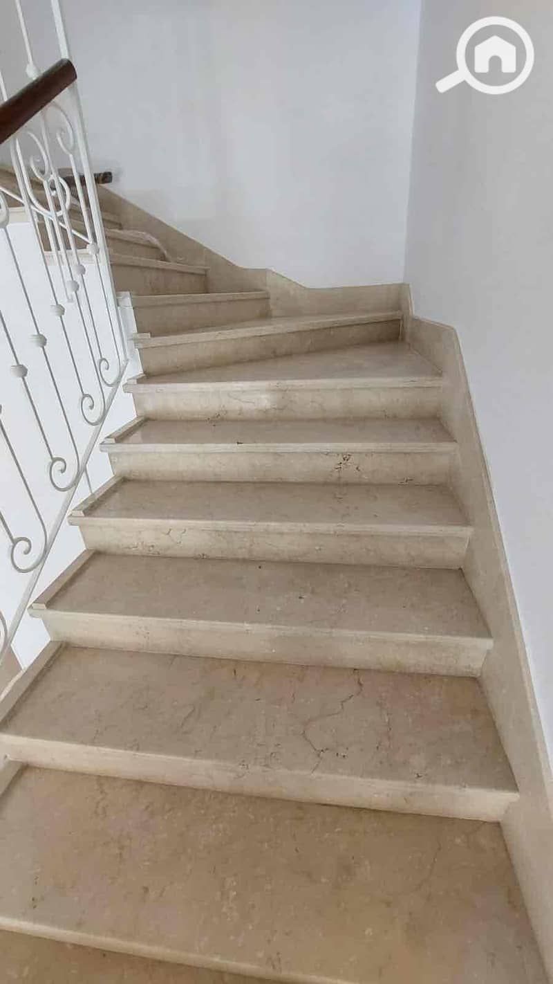 11 8c2724e2-f663-4ecc-9c87-d18eb822afb9. jpg