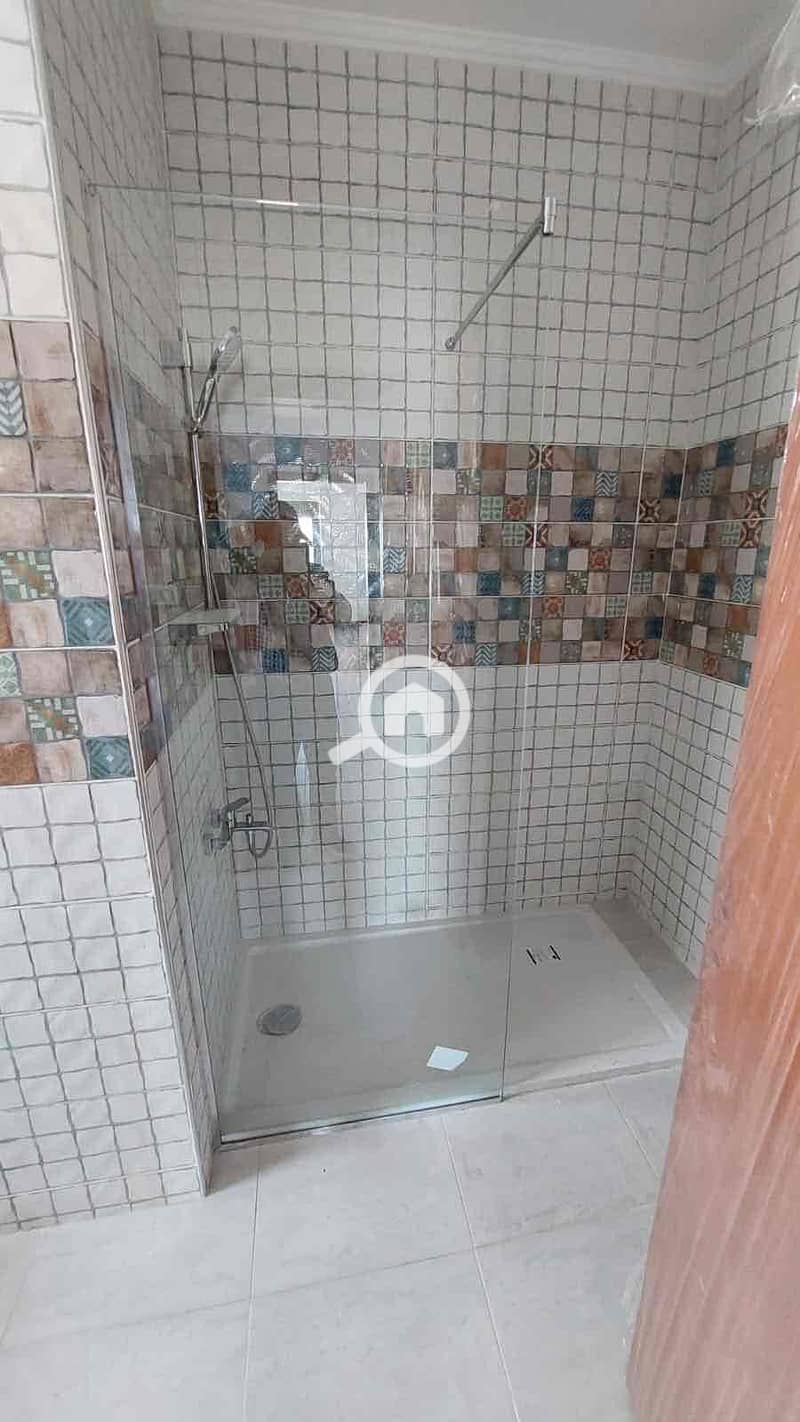 14 f900da77-2e4b-455f-8db1-2245a0d9d4b5. jpg