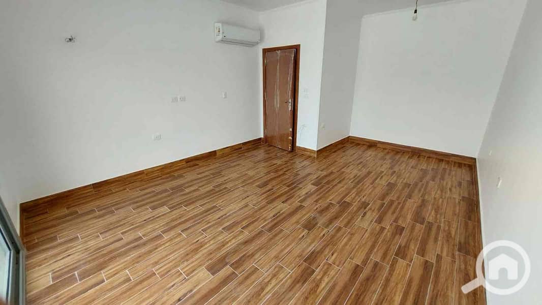 21 11a6a9e5-119a-4428-9805-da8c7d82d519. jpg