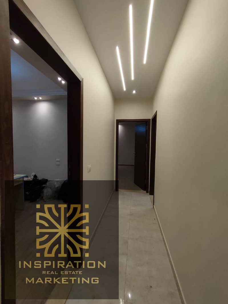 10 89fa4dbc-b97a-497f-af19-3132d3ca57eb. jpg