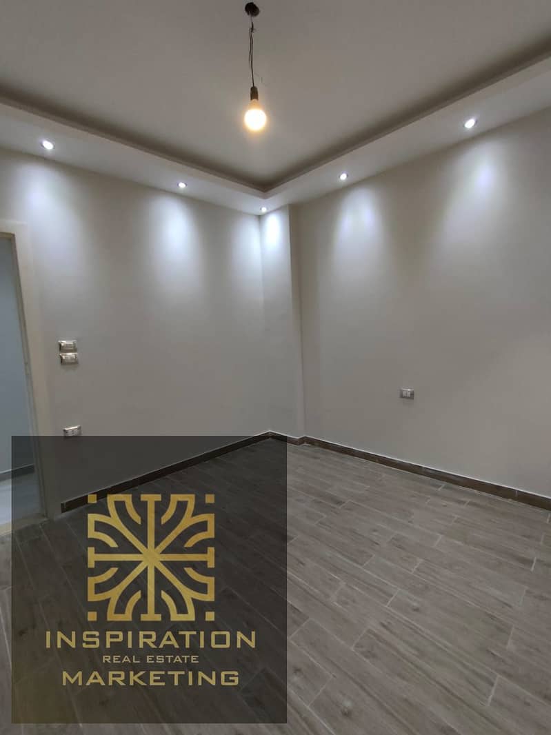 2 25d4a856-9a68-41fd-9d26-b292f2e3ec32. jpg