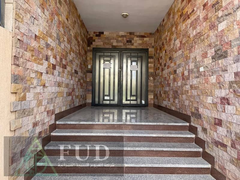 10 bd183d00-d8d2-4697-ab13-2233031fe935. jpg