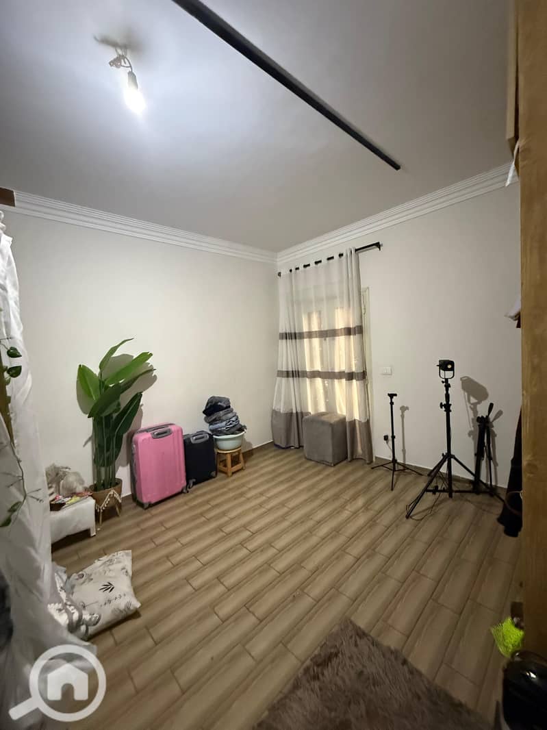 3 537309ba-a3b2-490b-b252-9529a0f32a3b. jpg