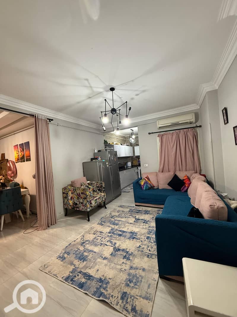 8 cb6e158b-b7d2-42db-b798-1c659f24d747. jpg