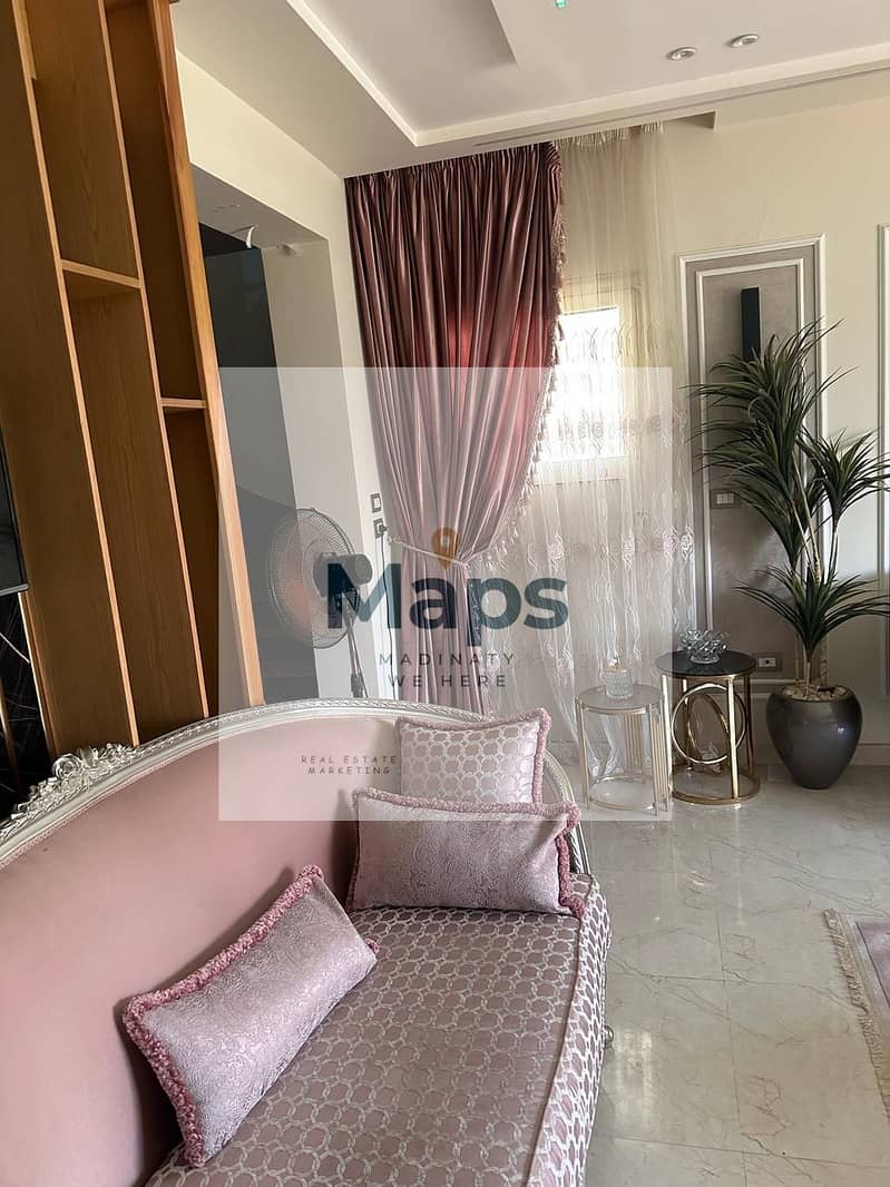 4 0712361c-d811-4c11-b3a0-aa35744563f8. jpg