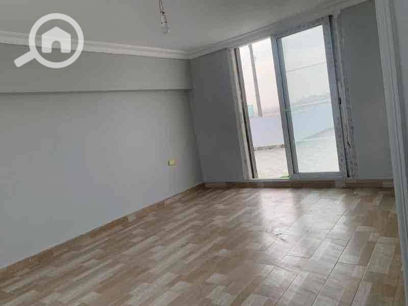 6 d70c48b1-2d3d-4bff-a29e-63d29ff5d7f8. jpg