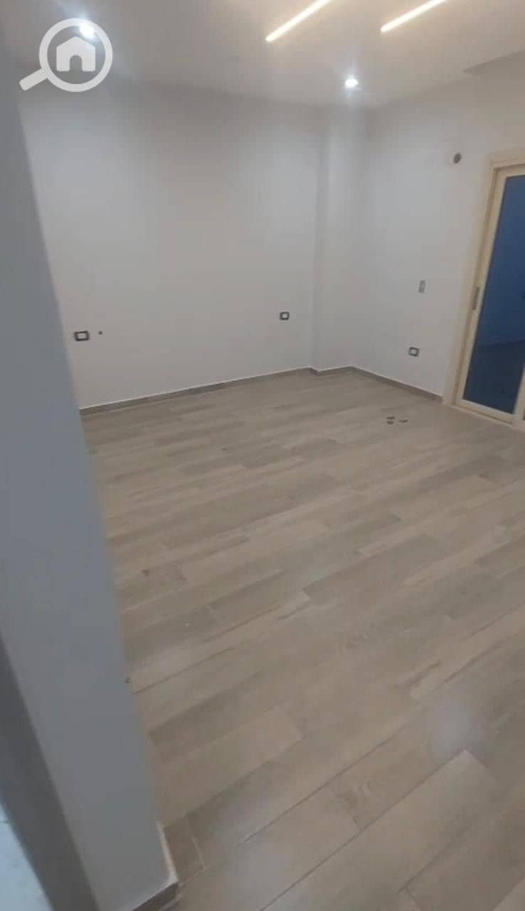 5 1b5fc1e3-2279-493b-ac84-76b38bbde4fe. jpeg