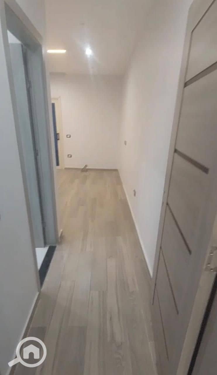 6 f0f5fa3a-f595-402d-82a7-906b1af6be99. jpeg