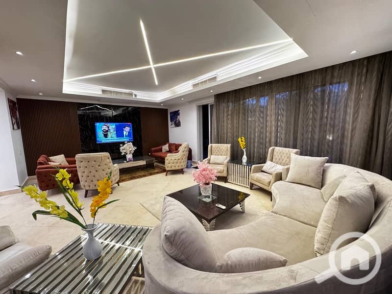 2 d363f687-ecb9-4035-a110-5df1bd016e98. jpeg