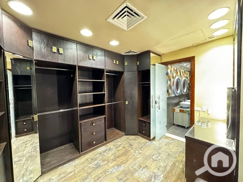 22 7f42a92a-bfb2-4b72-88b9-f4dd7470331c. jpeg